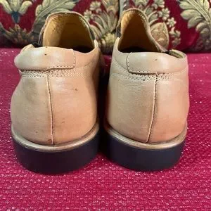 BOSTONIAN soft leather slip on loafers shoes made in Brazil 10 Bostonian | Shoes | Bostonian Soft Leather Slip On Loafers  main image 2